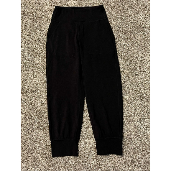 Lululemon Women's Align High-Rise Jogger Crop, Size 2, 23” inseam, Black - Picture 1 of 4